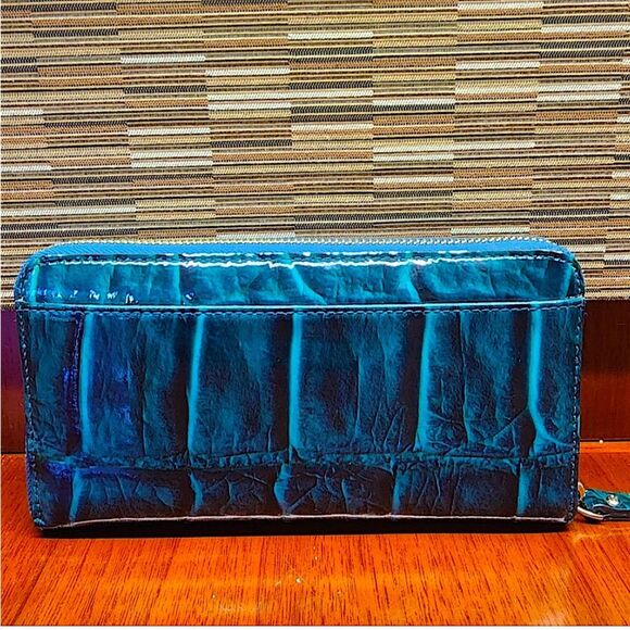 Kate Spade NEDA Knightsbridge Continental wallet in Darkest Teal. Like new. - Picture 2 of 6